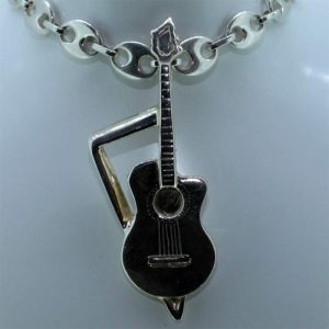 Corse guitare argent